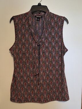 By Design Womens Sleeveless V-Neck Patterned Top in Black & Burgundy SZ L